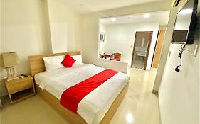 Lasanview Hotel  3*